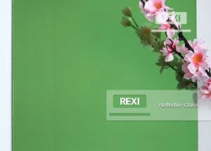 Ciemnozielone szkło odblaskowe